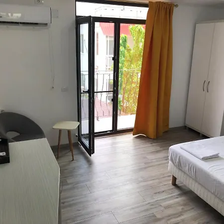 Pensiunea Crown Guest house