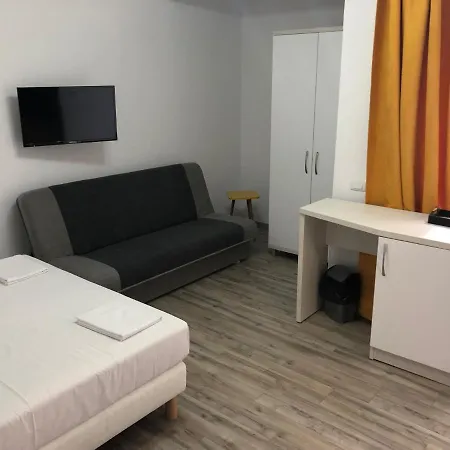 Pensiunea Crown Gæstehus 3*