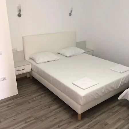 Pensiunea Crown Guest house