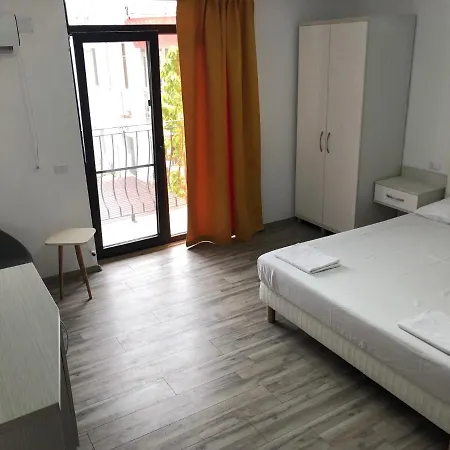 Pensiunea Crown Guest house 3*