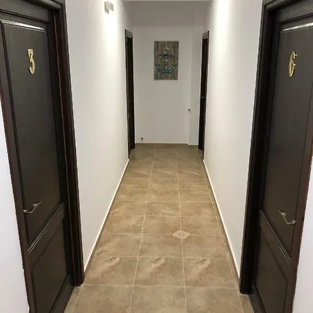 Pensiunea Crown Guest house 3*